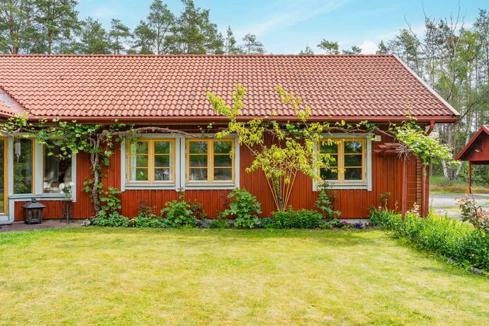 7 rum villa på Mosstugan Skogstunet 1 Björnlunda, Gnesta kommun - bild 5