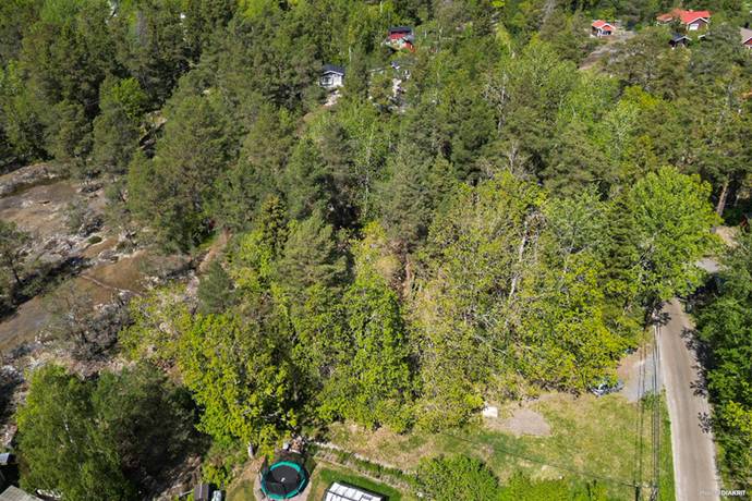 Tomt på Tistelängsvägen 8 Saltarö Värmdö kommun - bild 2