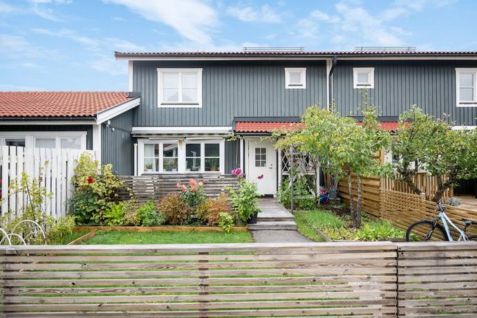 Myrmalmsringen 211, Söderby, Haninge kommun