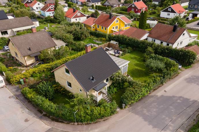 3 rum villa på Magistervägen 2 Tuna, Hallstahammars kommun - bild 1