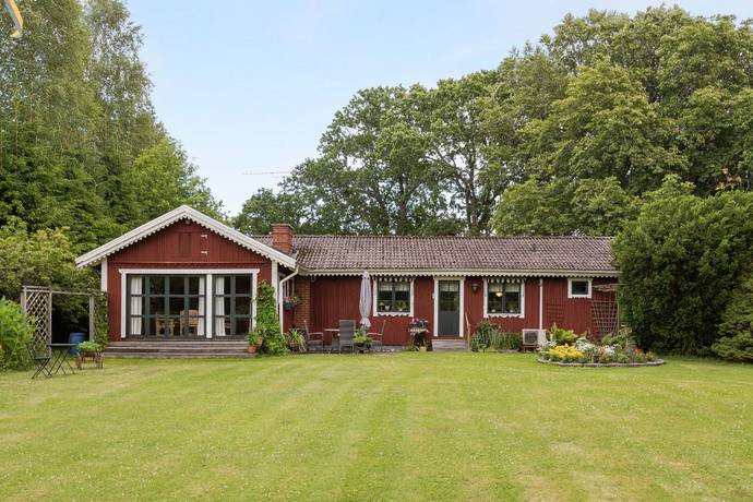 5 rum fritidsboende på Nedre Knalla Lofallet 447 Zinkgruvan, Askersunds kommun - bild 2