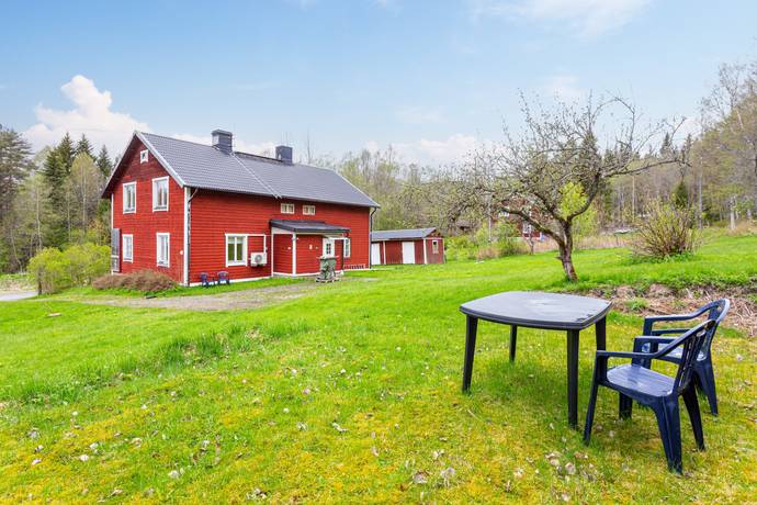 7 rum Vinterbonat fritidshus på Svarvarbovägen 8 Ljusnarsbergs kommun - bild 2