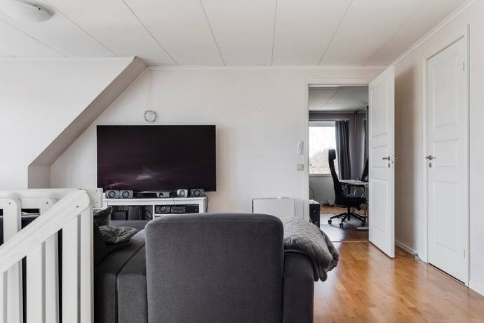 7 rum Villa på Hidingsta 822 Örebro kommun - bild 25