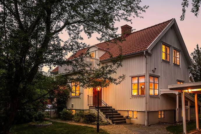 5 rum villa på Kungsvägen 5B Edsviken, Sollentuna kommun - bild 1