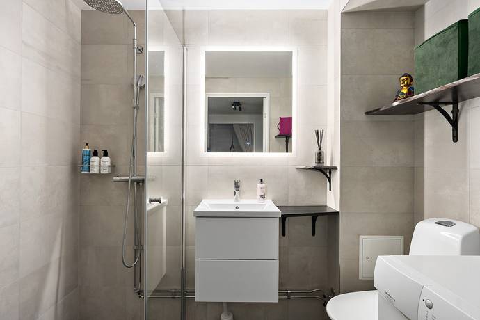 4 rum lägenhet på Trefaldighetsvägen 8A, bv Gribbylund, Täby kommun - bild 1