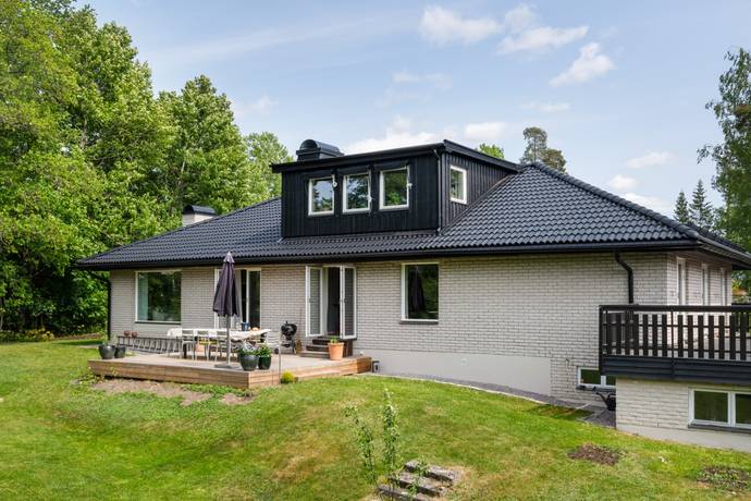 7 rum Villa på Sandstensvägen 17 Ensta Täby kommun - bild 8