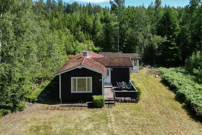 3 rum fritidshus på Sjöfallsvägen 105 Brattsand, Kristinehamns kommun - bild 1