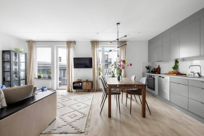 2 rum lägenhet på Kista gårdsväg 20, 4 tr Kista, Stockholms kommun - bild 1