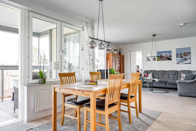 4 rum Lägenhet på Regementsgatan 46 Strängnäs Centrum Strängnäs kommun - bild 8