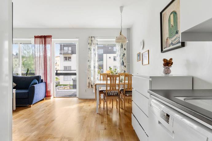 2 rum lägenhet på Kanslihusgränd 8 B Stadsdel Norr, Östersunds kommun - bild 1