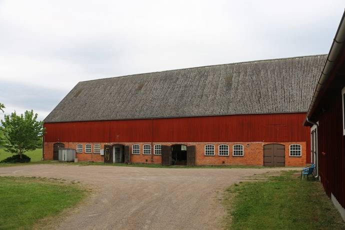 Gård med jordbruk på Govlösa Mjölby kommun - bild 5