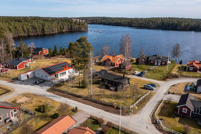 3 rum villa på Bäckvägen 14 Sjöatorp, Alvesta kommun - bild 1