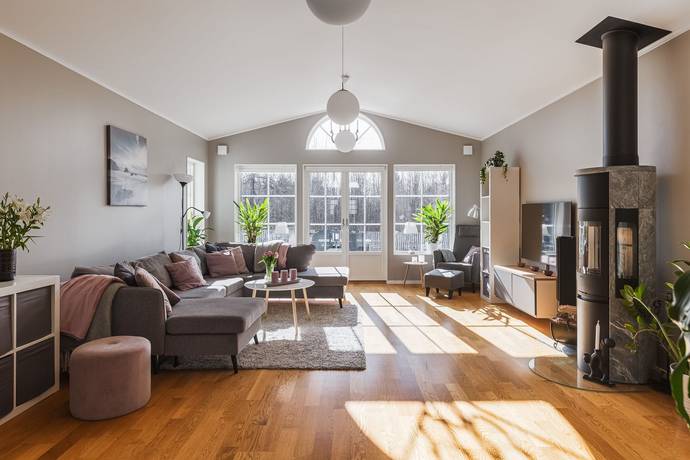 5 rum Villa på Skoby 252 Alunda Östhammars kommun - bild 8