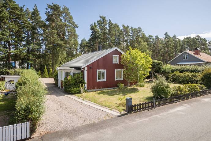 5 rum villa på Verkstadsvägen 22 Bankeryd, Jönköpings kommun - bild 1