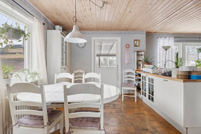 5 rum Villa på Hjalmar Palms väg 6 Marieberg Örebro kommun - bild 10