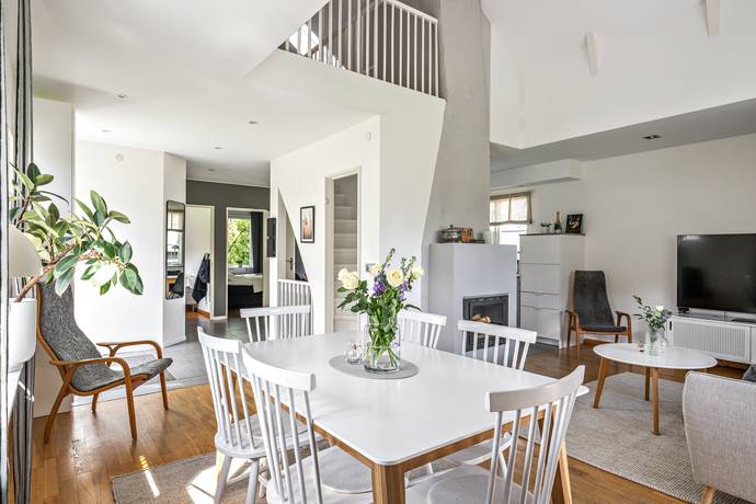 6 rum villa på Husargatan 21 Rosenlund, Jönköpings kommun - bild 2