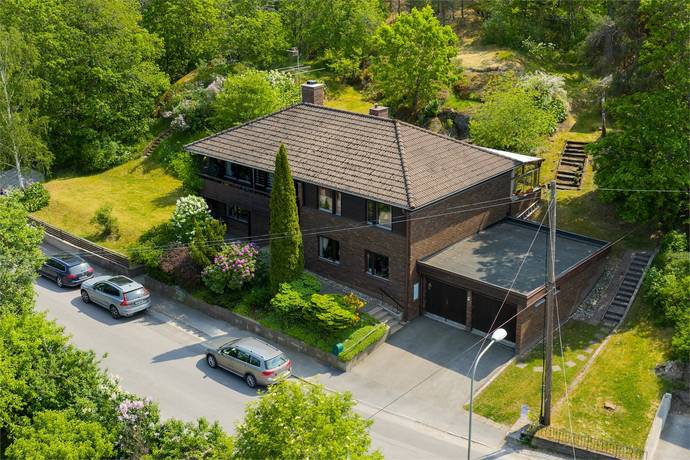 7 rum villa på Långsjövägen 37 Älvsjö/långbro, Stockholms kommun - bild 2