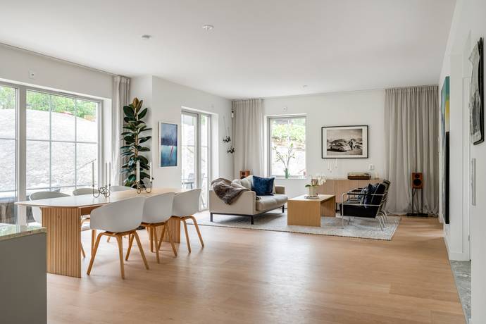 7 rum villa på Björkvägen 13D Fullersta, Huddinge kommun - bild 3