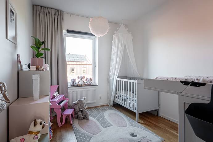 5 rum Radhus på Hagmarksgatan 14B Trädgårdsstaden Skövde kommun - bild 21