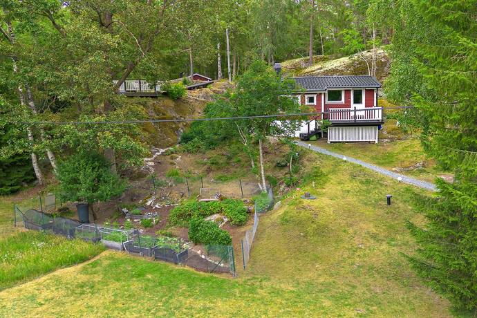 Bäckvägen 16, Garns-Ekskogen/Brottby, Vallentuna kommun