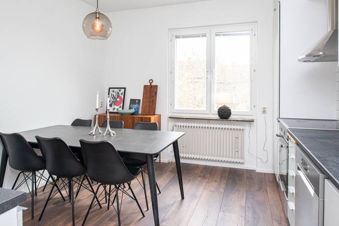 3 rum lägenhet på Djupegatan 35A Hudiksvall, Hudiksvalls kommun - bild 1