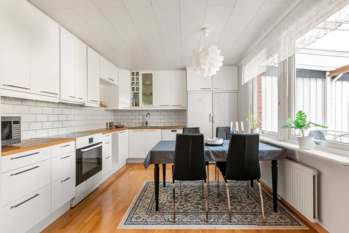 6 rum radhus på Rädisvägen 67 Hässelby Norra Villastad, Stockholms kommun - bild 4