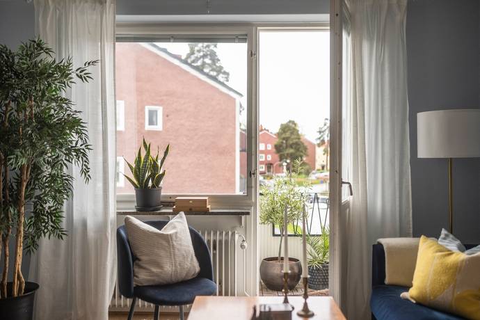 2 rum lägenhet på Postiljonsvägen 6 Svedmyra/Enskede, Stockholms kommun - bild 2