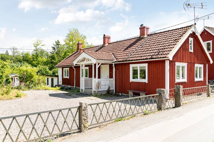 3 rum villa på Skarviksvägen 4 Immeln, Östra Göinge kommun - bild 1