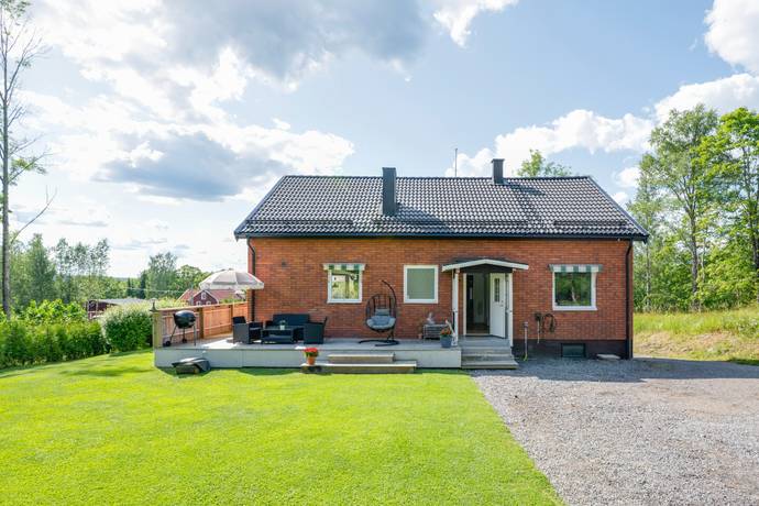 6 rum villa på Östra Öskevik 240 Öskevik, Lindesbergs kommun - bild 1