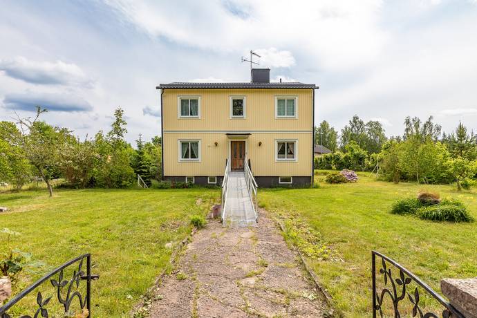 6 rum villa på Postgatan 5 Alstermo, Uppvidinge kommun - bild 1