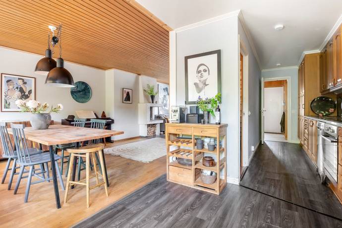 6 rum Radhus på Ängsullsvägen 43 Vällingby - Kälvesta Stockholms kommun - bild 11