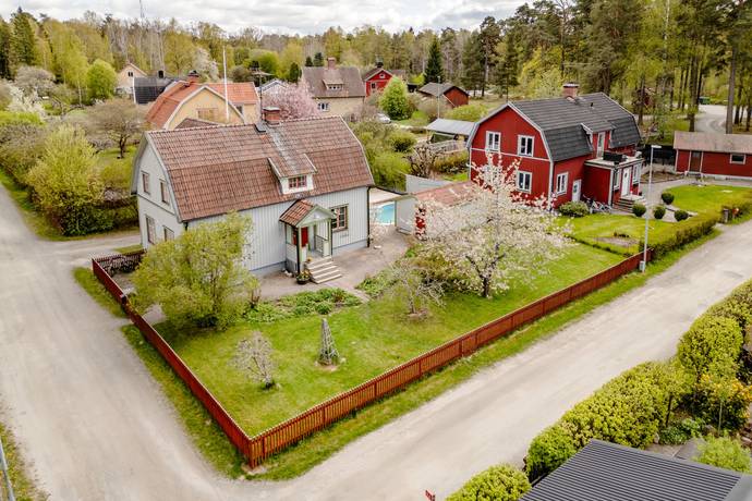 6 rum villa på Herrgården 13 Herrgården, Enköpings kommun - bild 1