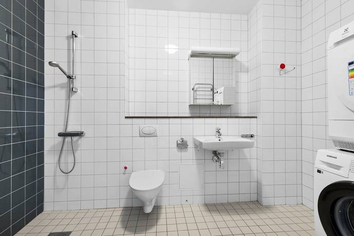4 rum lägenhet på Engelbrekts väg 18 Tureberg, Sollentuna kommun - bild 2