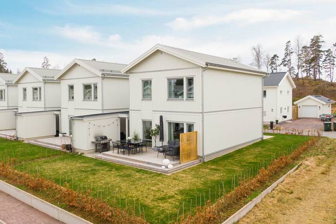 5 rum par-/kedje-/radhus på Pengabergsvägen 31 Tahe - Taberg, Jönköpings kommun - bild 1