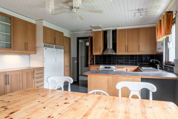 10 rum villa på Töregatan 33 Skellefteå, Skellefteå kommun - bild 3