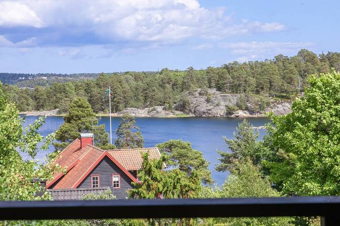 7 rum Villa på Vårgärdsvägen 63 Saltsjöbaden Nacka kommun - bild 44