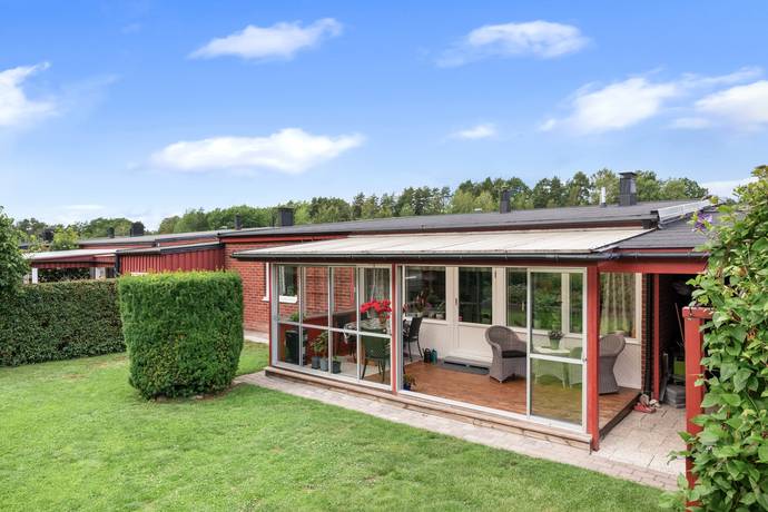4 rum kedjehus på Manetvägen 11 Sunda, Oxelösunds kommun - bild 2