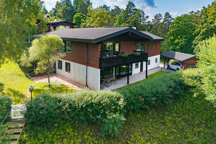 7 rum villa på Åkersbergavägen 9A Tuna/Österskär, Österåkers kommun - bild 3