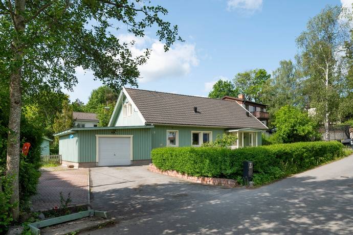 6 rum villa på Svensborgsvägen 18 Stuvsta, Huddinge kommun - bild 2