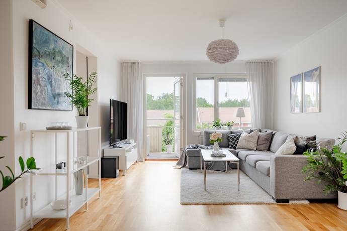 4 rum Lägenhet på Celsings Väg 79 Rotsunda Sollentuna kommun - bild 1