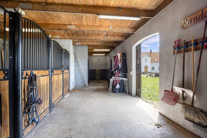 10 rum Gård med jordbruk på Kläggeröd 85 Skurups kommun - bild 37
