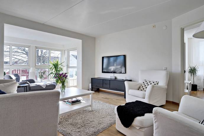 Riagatan 17 i Ladugårdsängen,Örebro Bostadsrättslägenhet till salu Hemnet Riagatan 17 i Ladugårdsängen,Örebro Bostadsrättslägenhet till salu Hemnet