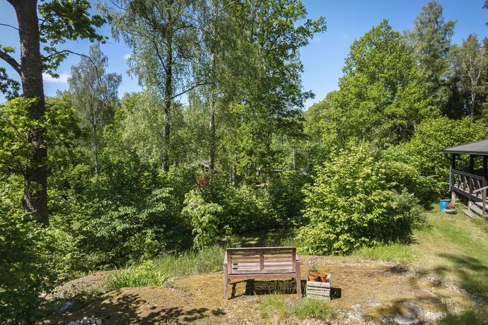 4 rum Vinterbonat fritidshus på Liljekonvaljstigen 50 Ringsö Strängnäs kommun - bild 40