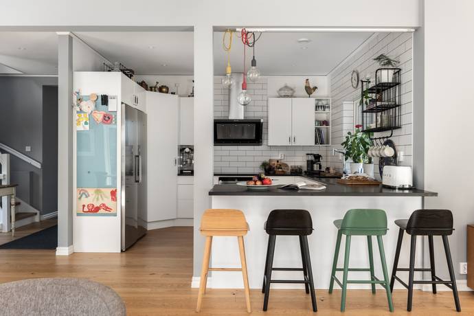 8 rum Villa på Västerskärsringen 41B Svinninge Österåkers kommun - bild 16