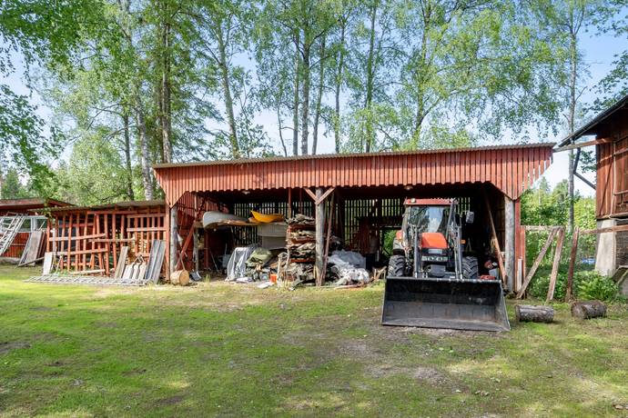 7 rum Gård/skog på Gäsjö 30 Norbergs kommun - bild 52