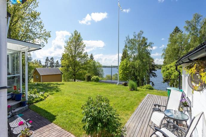 villa på Murarvägen 17A Bålsta, Håbo kommun - bild 1