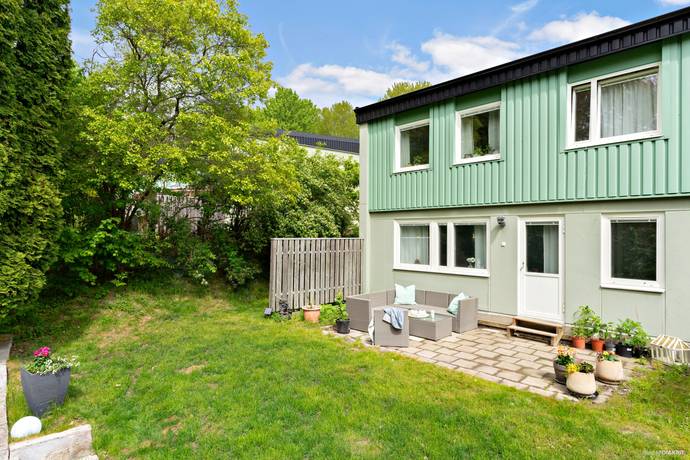 5 rum radhus på Timmermansstigen 55 Salem, Salems kommun - bild 1