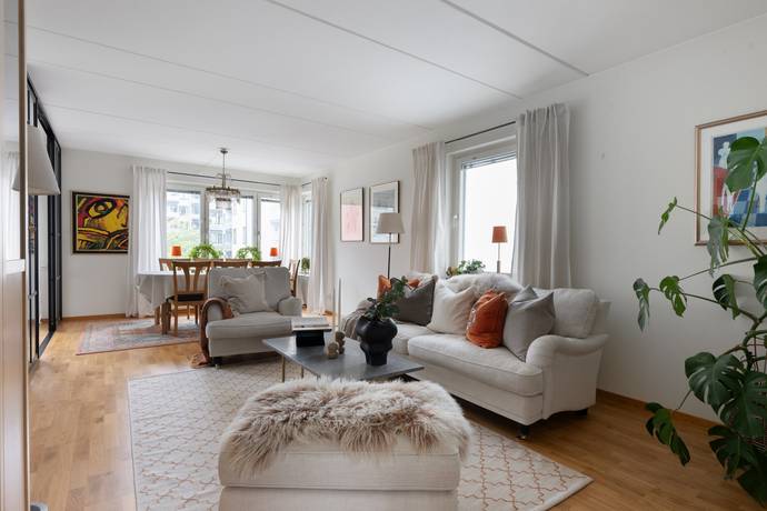 3 rum lägenhet på Hållövägen 11 Blåsut, Stockholms kommun - bild 3