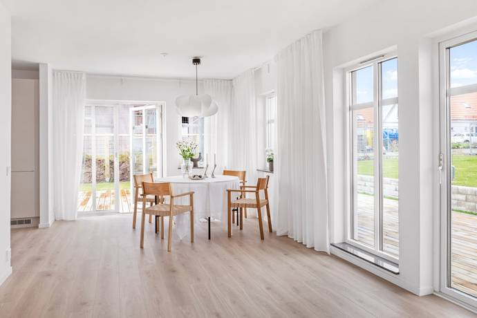 7 rum villa på ÅKERBRUKSGATAN 64 Åkerbruket, Svedala kommun - bild 4