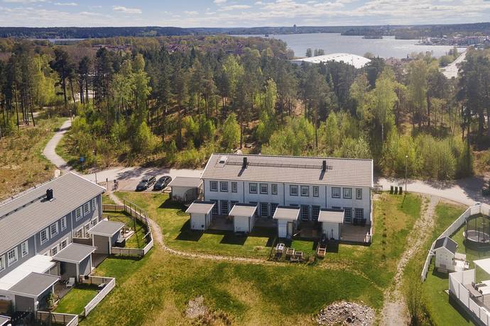 4 rum lägenhet på Blåhallonvägen 19C Strängnäs, Strängnäs kommun - bild 2
